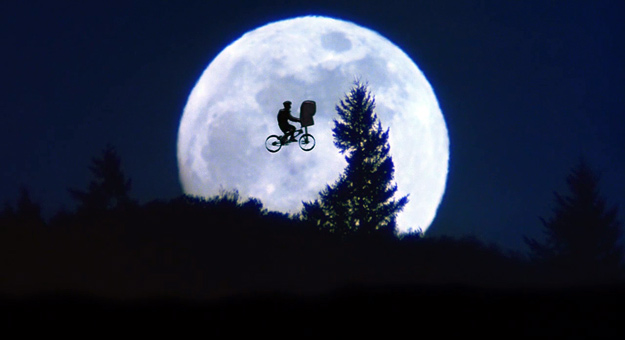 A scene from E.T. The Extra-Terrestrial (1982)
